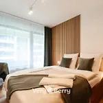 Very Berry - Bukowska 18c - apartament with balcony&garage - check in 24h
