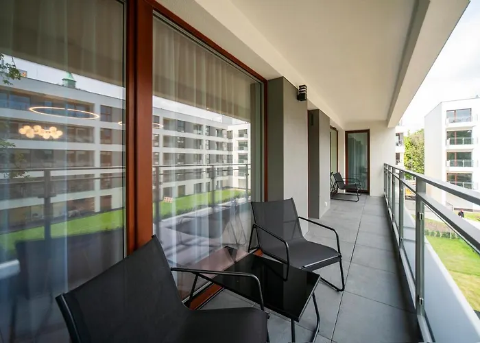 Very Berry - Bukowska 18c - apartament with balcony&garage - check in 24h