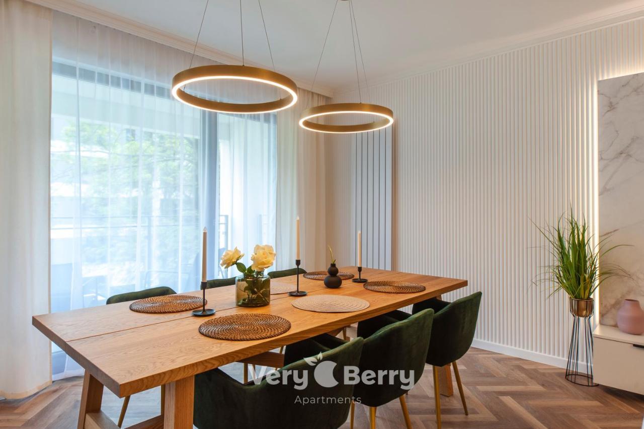 Apartament Very Berry - Bukowska 18c - Apartament With Balcony&garage - Check In 24h *